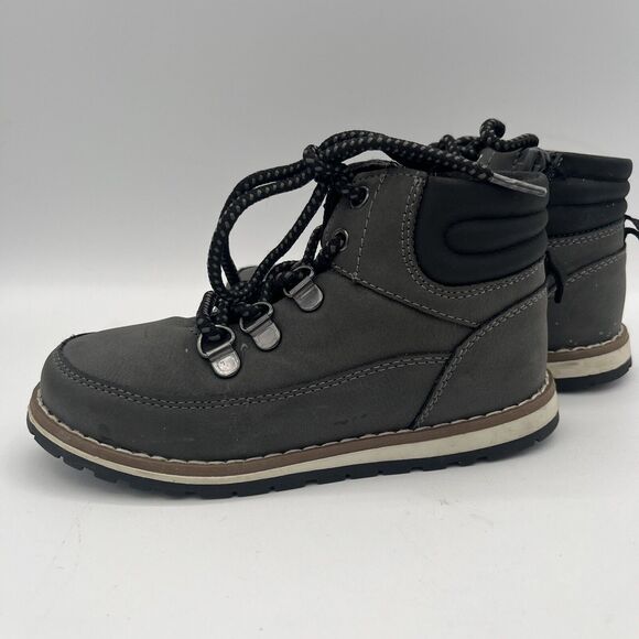 Size 10 Little Kid Childrens Place Boots Gray Suede Lace Up - Picture 2 of 12